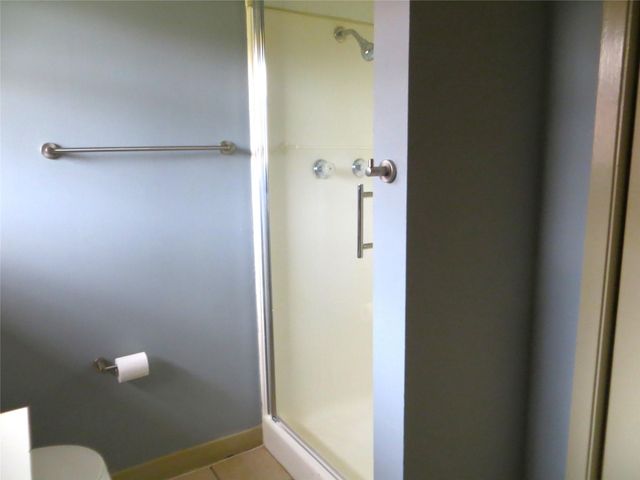 5807 Avenue D, Sheridan, TX 77475