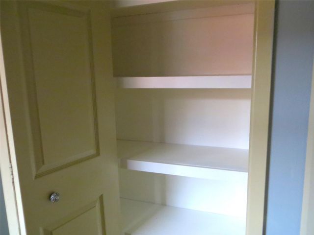 5807 Avenue D, Sheridan, TX 77475