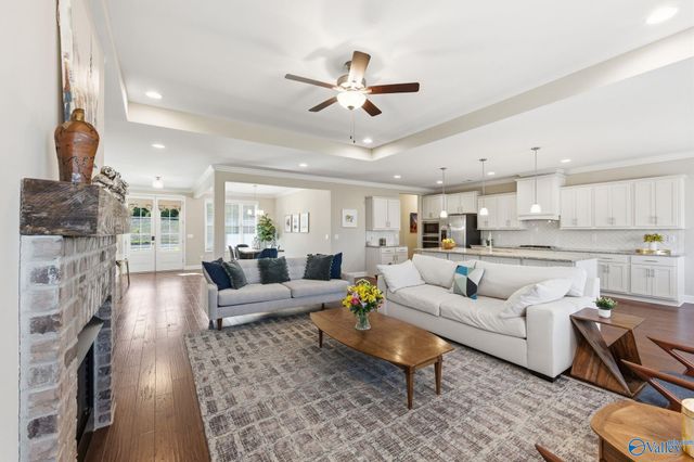 12607 Oak North Sw, Huntsville, AL 35803