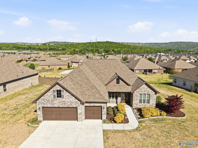 12607 Oak North Sw, Huntsville, AL 35803