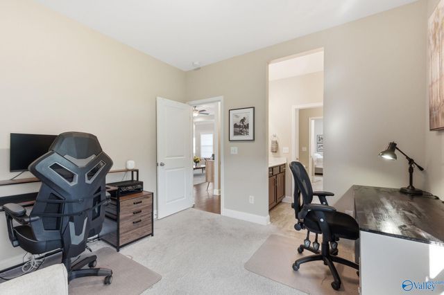 12607 Oak North Sw, Huntsville, AL 35803