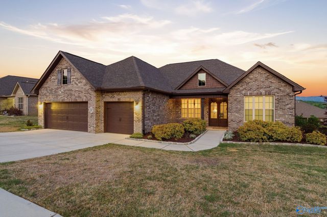 12607 Oak North Sw, Huntsville, AL 35803