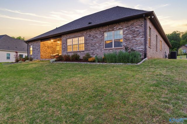 12607 Oak North Sw, Huntsville, AL 35803