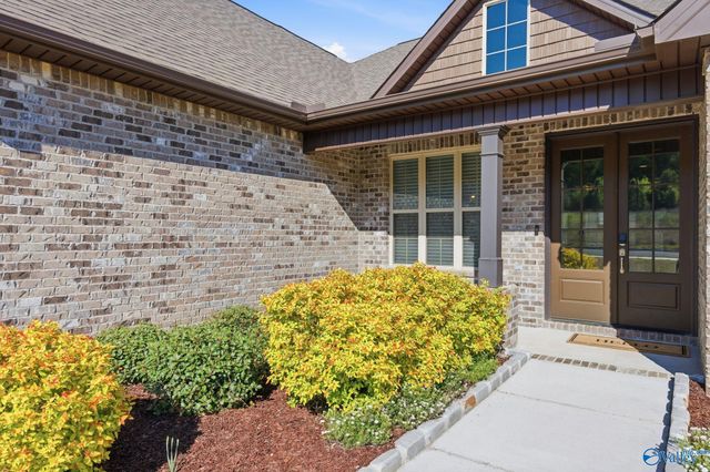 12607 Oak North Sw, Huntsville, AL 35803