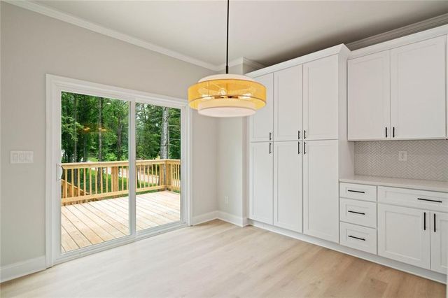 300 Timberwood Road NW, White, GA 30184