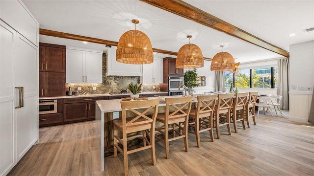 1142 WINDSONG LANE B, Sarasota, FL 34242