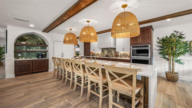 1142 WINDSONG LANE B, Sarasota, FL 34242