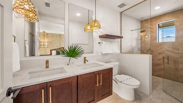 1142 WINDSONG LANE B, Sarasota, FL 34242