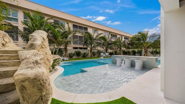 1142 WINDSONG LANE B, Sarasota, FL 34242