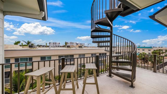 1142 WINDSONG LANE B, Sarasota, FL 34242