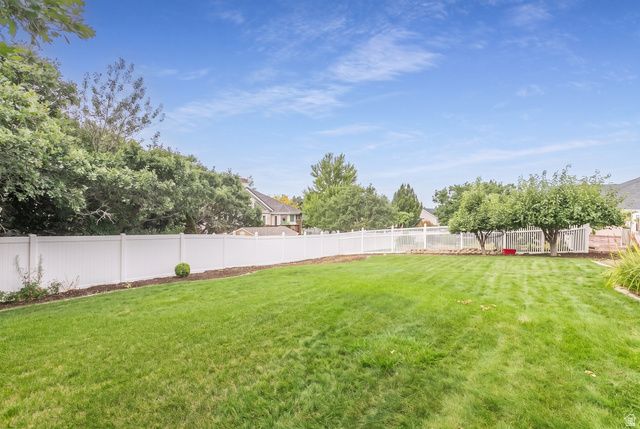 1921 ANASAZI DR, Ogden, UT 84403