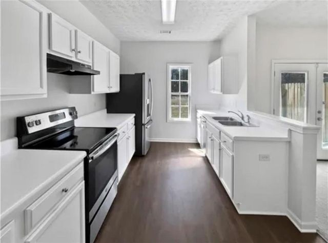 20 Pine Canyon Drive SW 15, Atlanta, GA 30331