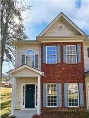 20 Pine Canyon Drive SW 15, Atlanta, GA 30331