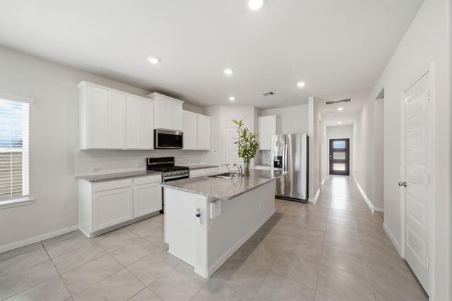 2703 Fairfield Landing Lane, Pearland, TX 77089