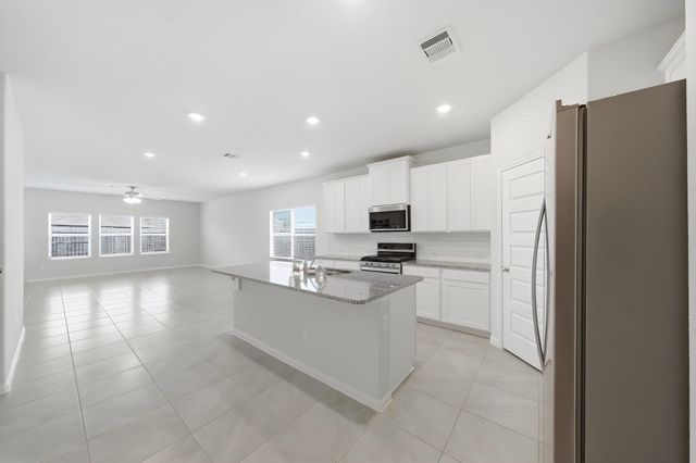 2703 Fairfield Landing Lane, Pearland, TX 77089