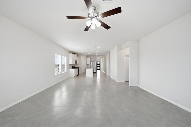 2703 Fairfield Landing Lane, Pearland, TX 77089