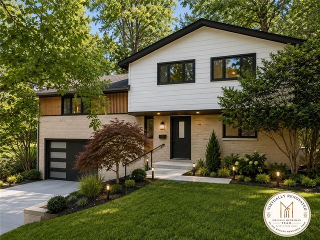 285 Tara Dr, Pleasant Hills, PA 15236