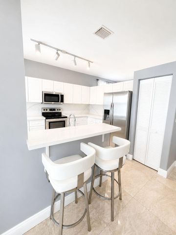 6937 Turtle Bay Terrace, Lake Worth, FL 33463