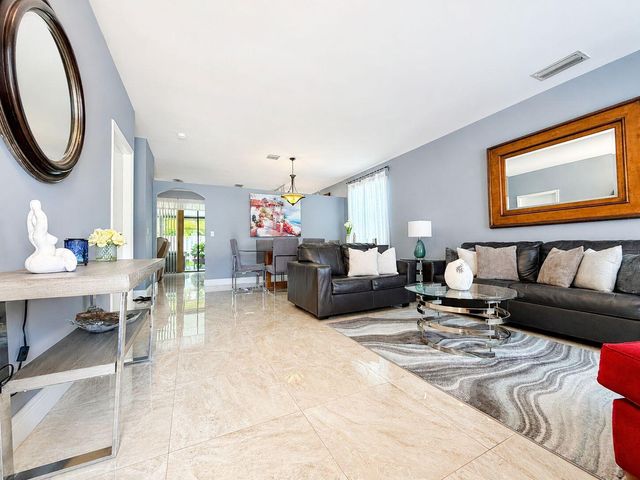 6937 Turtle Bay Terrace, Lake Worth, FL 33463
