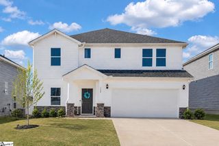 122 Firehole Road, Gray Court, SC 29645