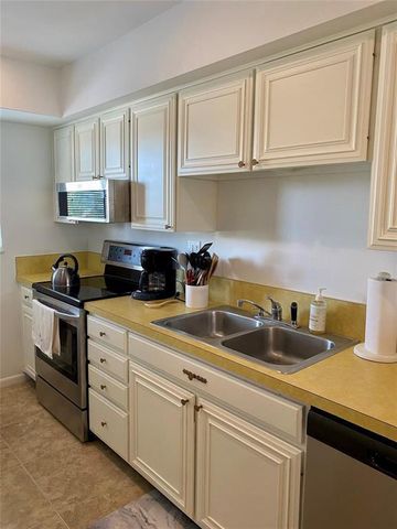 175 SE Saint Lucie Boulevard C34, Stuart, FL 34996