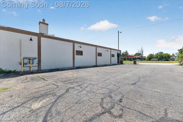 26734 Michigan Avenue, Inkster, MI 48141