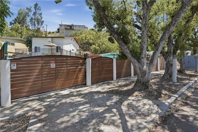 4511 Bedilion, Los Angeles, CA 90032