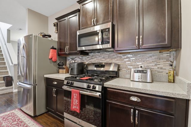 1689 Maplewood Lane, Pendleton, IN 46064