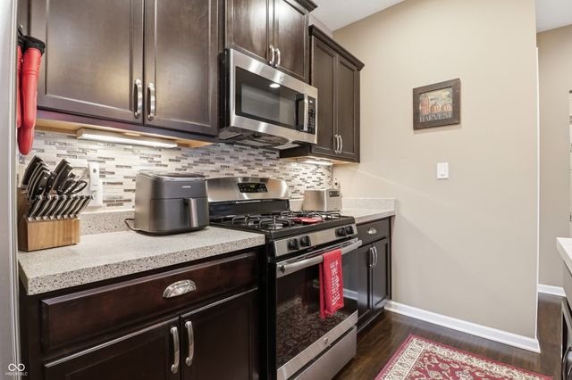 1689 Maplewood Lane, Pendleton, IN 46064