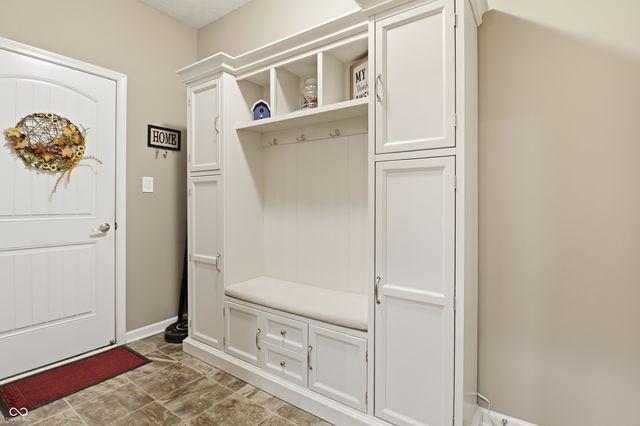 1689 Maplewood Lane, Pendleton, IN 46064