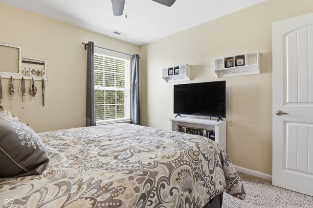 1689 Maplewood Lane, Pendleton, IN 46064