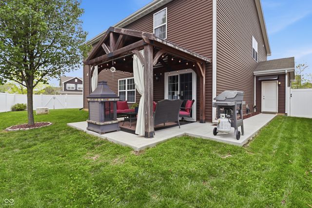 1689 Maplewood Lane, Pendleton, IN 46064