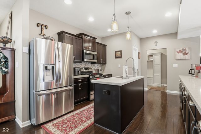 1689 Maplewood Lane, Pendleton, IN 46064