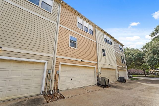2911 Clay Street, Houston, TX 77003