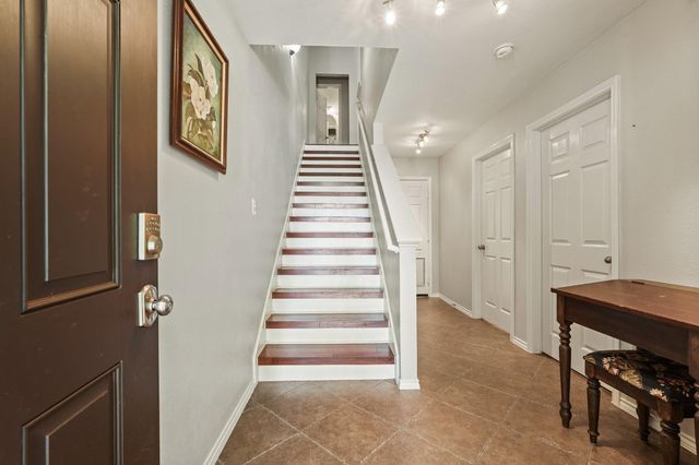 2911 Clay Street, Houston, TX 77003