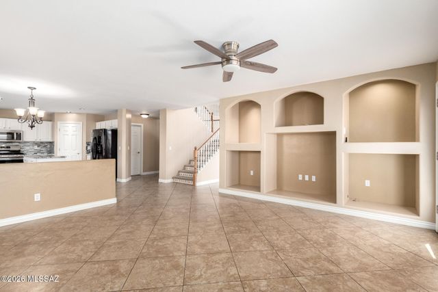 2148 E Rio Vistoso Lane, Oro Valley, AZ 85755