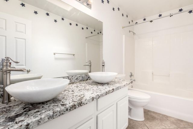 2148 E Rio Vistoso Lane, Oro Valley, AZ 85755