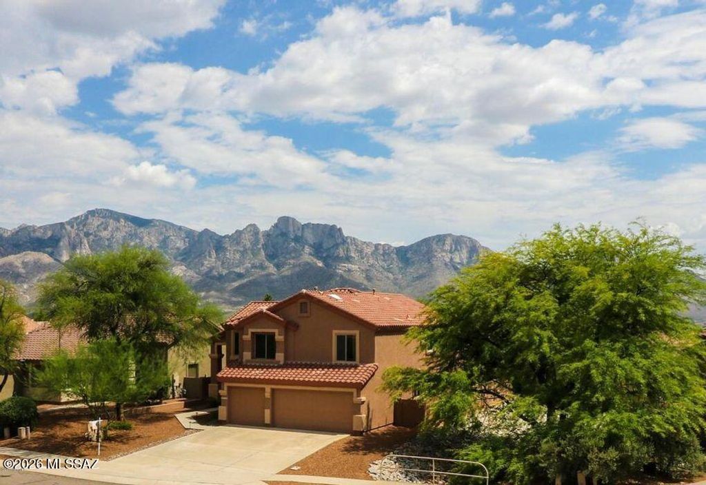 2148 E Rio Vistoso Lane, Oro Valley, AZ 85755