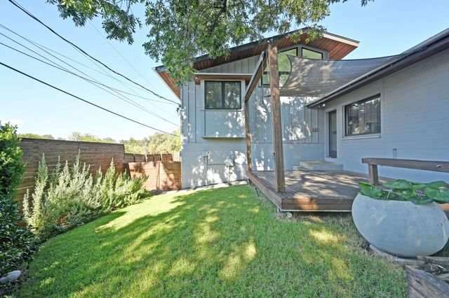 701 Brownlee CIR, Austin, TX 78703