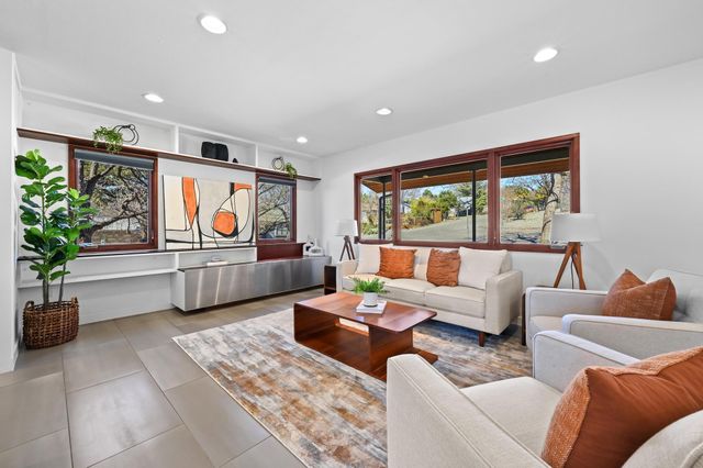 701 Brownlee CIR, Austin, TX 78703