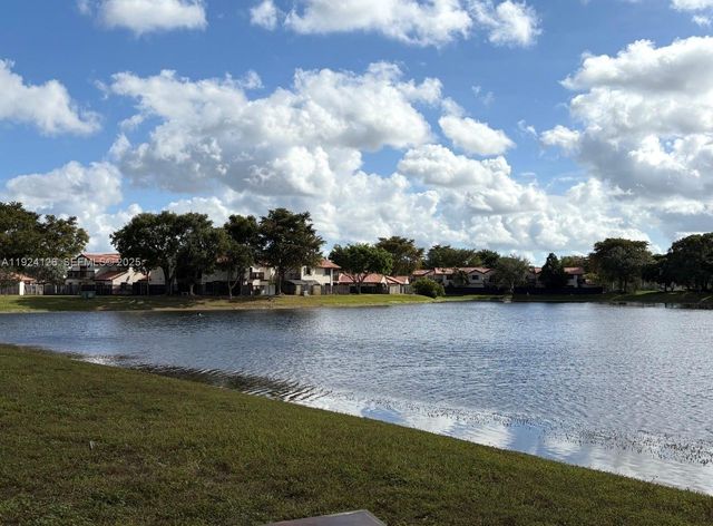 4849 SW 152nd Ct 36F, Miami, FL 33185