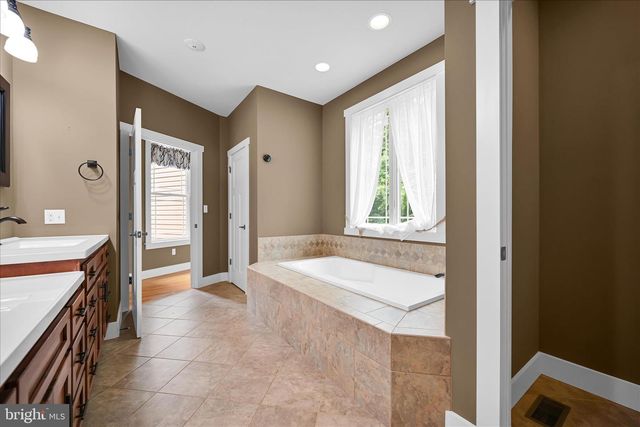 110 FOX ROAD, Palmyra, PA 17078