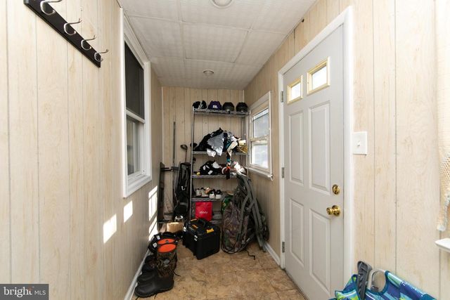 8 WYNNEWOOD AVE, Collingswood, NJ 08108