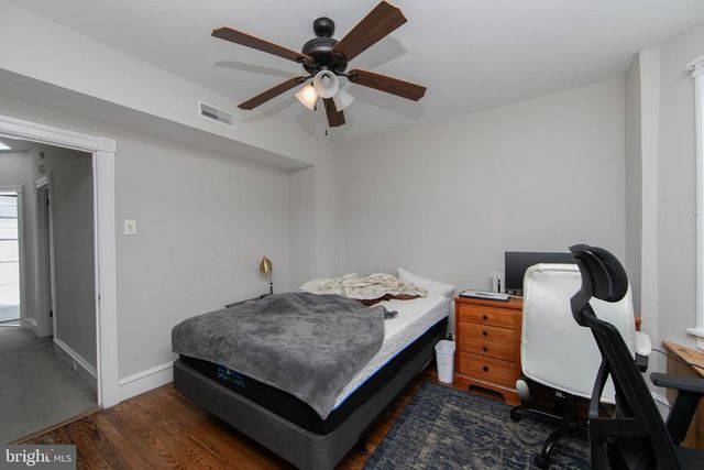 8 WYNNEWOOD AVE, Collingswood, NJ 08108