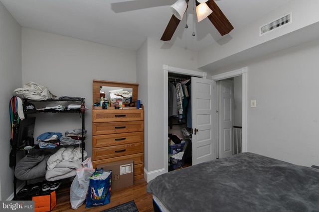 8 WYNNEWOOD AVE, Collingswood, NJ 08108