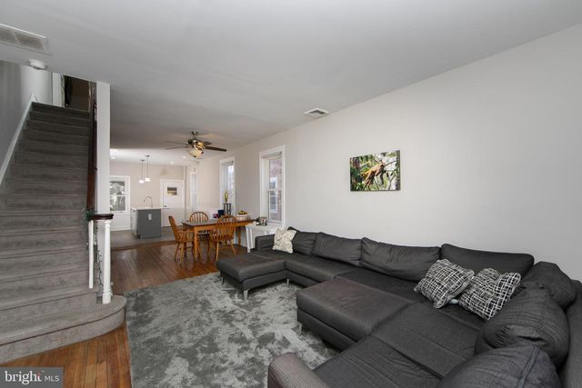 8 WYNNEWOOD AVE, Collingswood, NJ 08108