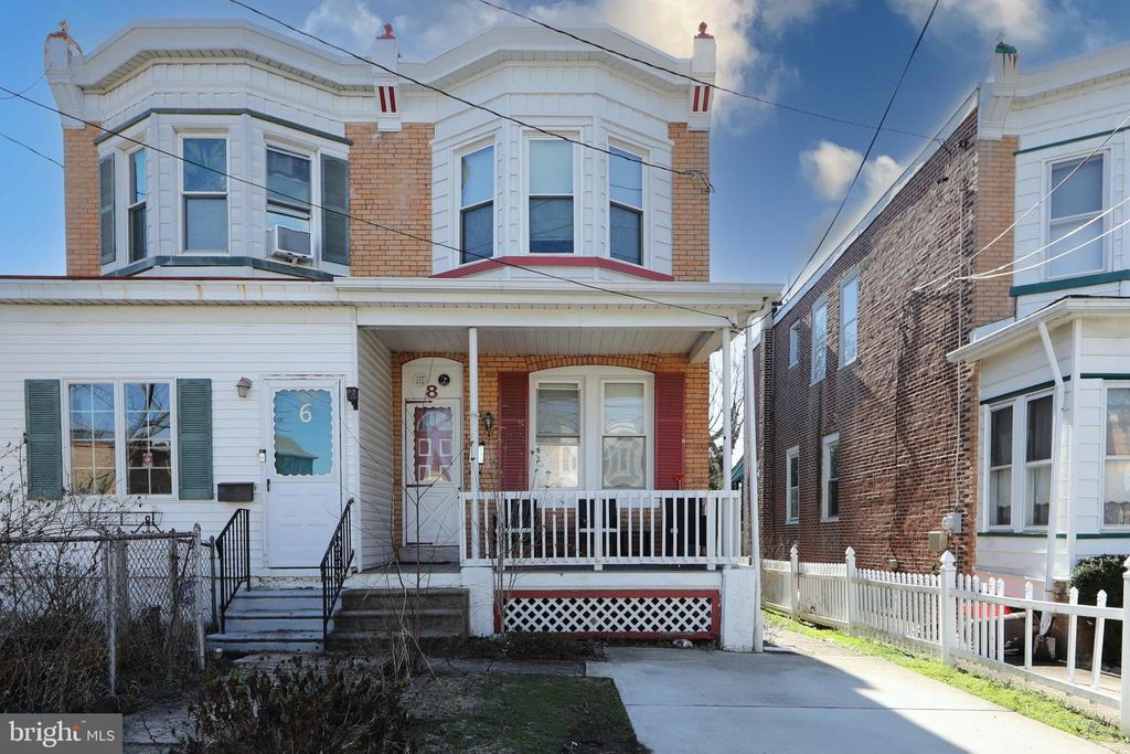 8 WYNNEWOOD AVE, Collingswood, NJ 08108