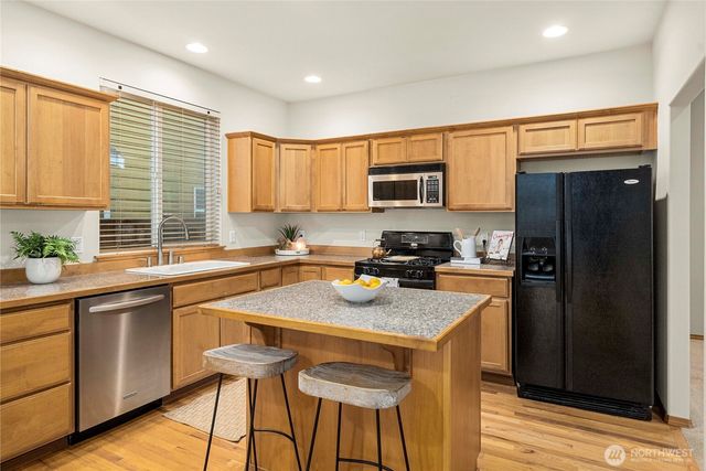 13127 SE 210th Place, Kent, WA 98031