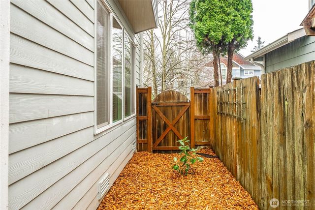 13127 SE 210th Place, Kent, WA 98031