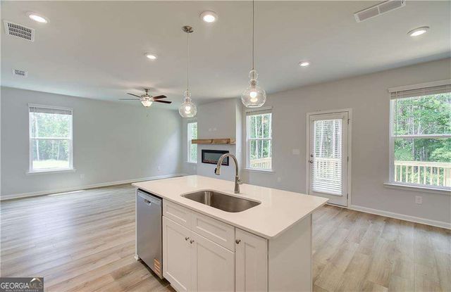 84 Hydrangea Circle, Fairburn, GA 30213